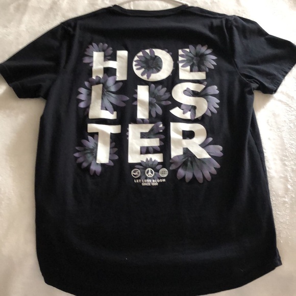 Hollister graphic tee size men’s large - Picture 2 of 2